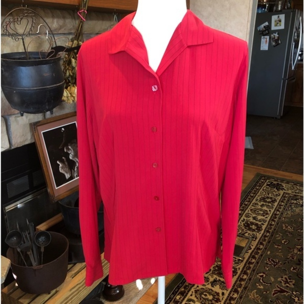 LAURA SCOTT SIZE 14 RED PIN STRIPED FITTED LONG SLEEVE SHIRT PROFESSIONAL LOOK